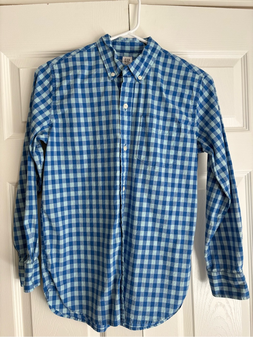 GAP Men's Light Blue and Royal Blue Gingham Button-Down Shirt